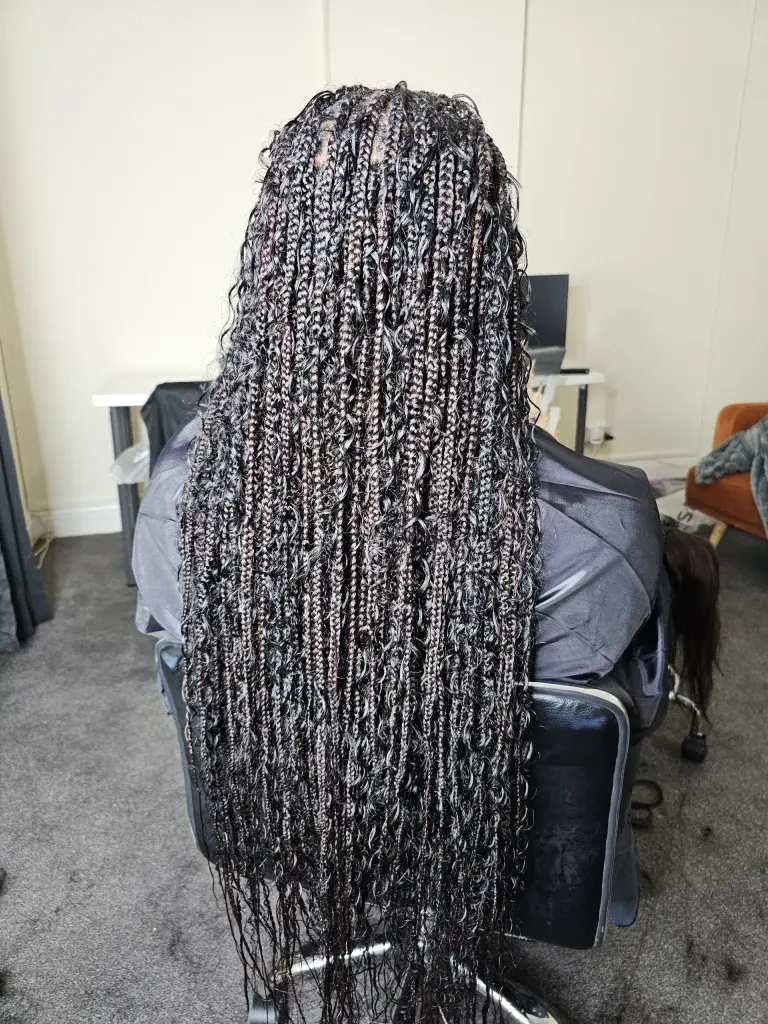 boho-braids-with-human-hair-curls-extensions-included_book_wolverhampton_mobile_afro_hairdresser_braider_near_me_movika-hair_frohub