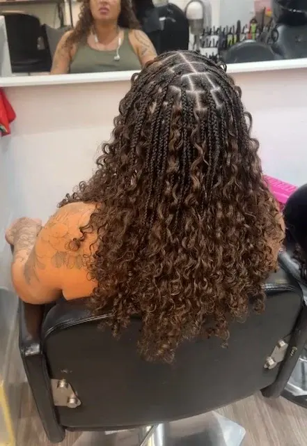 medium-miracle-knots-100-human-hair-braids_book_london_mobile_salon_afro_hairdresser_braider_near_me_o_doesitall_frohub