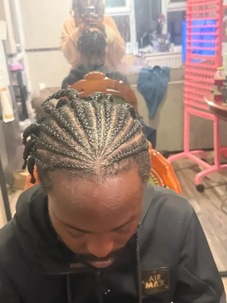 mens-braids-half-cornrows-half-twists_book_lewisham_mobile_afro_hairdresser_braider_near_me_braiding-meraki_frohub