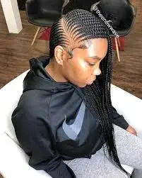 smedium-feed-in-cornrows_book_uxbridge-middlesex_afro_hairdresser_braider_near_me_main-dor-by-grace_frohub