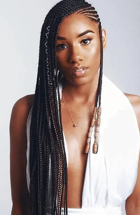 smedium-fulani-limonade-box-braids-shoulder-length_book_uxbridge-middlesex_afro_hairdresser_braider_near_me_main-dor-by-grace_frohub