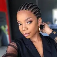 under-wig-cornorws_book_uxbridge-middlesex_afro_hairdresser_braider_near_me_main-dor-by-grace_frohub