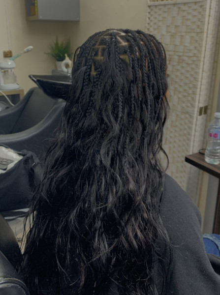 Boho Knotless Braids MarieVHair Book London Mobile Afro Hairdresser Black Hair Salon Braider Near Me FroHub