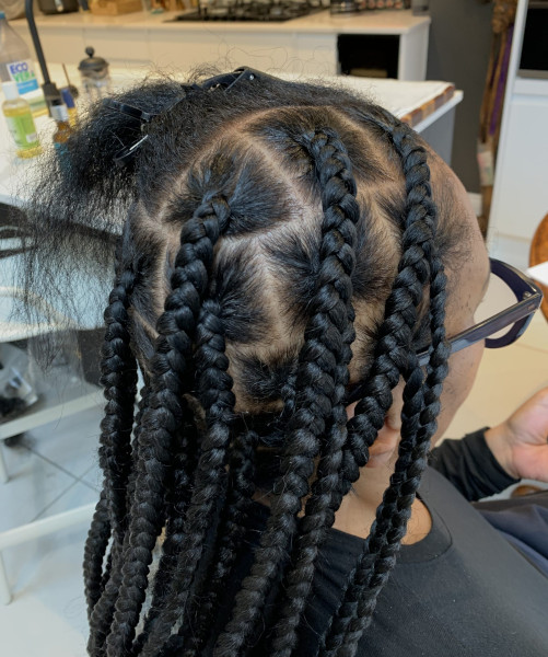 Large Knotless Braids TheBraidTechnician Book Black Afro London Mobile Hair Stylist Salon Braider Near Me FroHub
