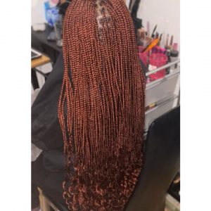 Small Knotless Braids with Curly Ends