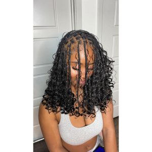 Knotless boho braids