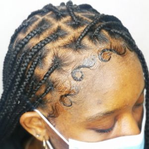 small waist length knotless braids