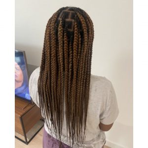 large brown knotless braids