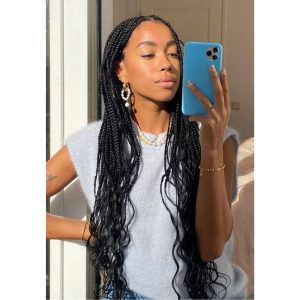 curly knotless braids
