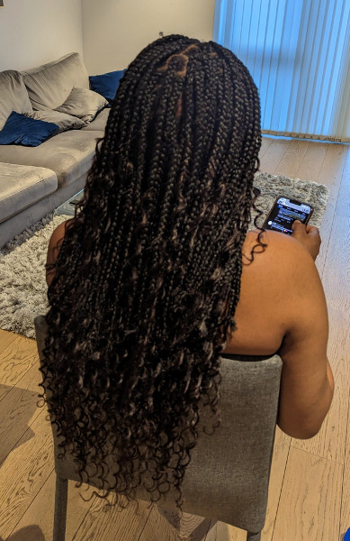 small-knotless-goddess-braids-waist-length_book_edgware_mobile_salon_afro_hairdresser_braider_near_me_crown-royale_frohub