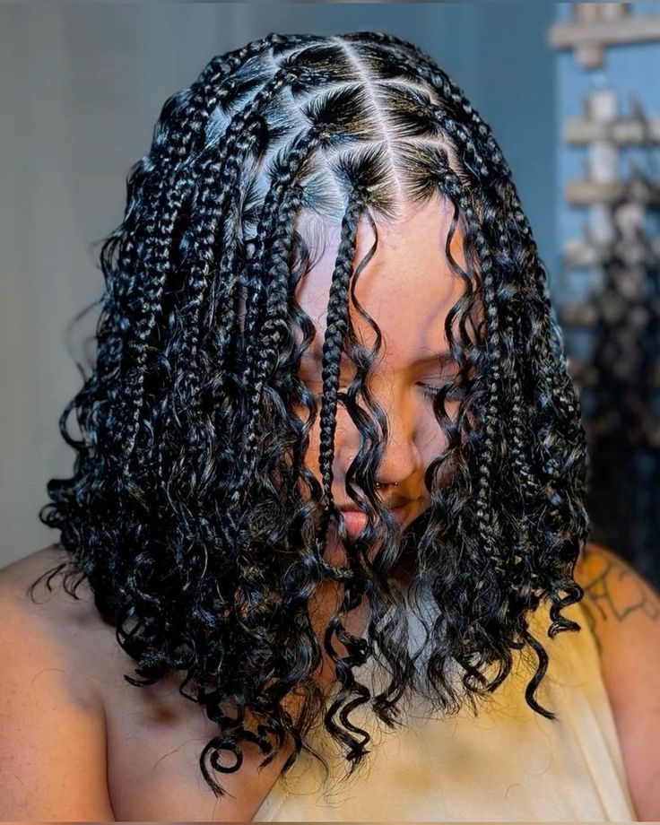 medium-boho-knotless-braid-shoulder-length_book_uxbridge-middlesex_afro_hairdresser_braider_near_me_main-dor-by-grace_frohub