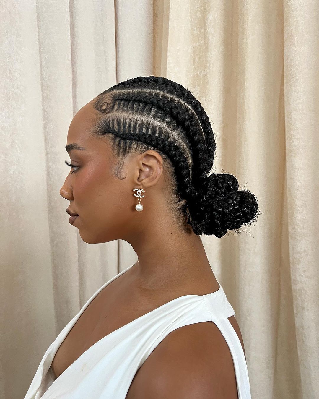6-feed-in-stich-cornrows-shoulder-length_book_west-drayton_mobile_afro_hairdresser_braider_near_me_main-dor-by-grace_frohub