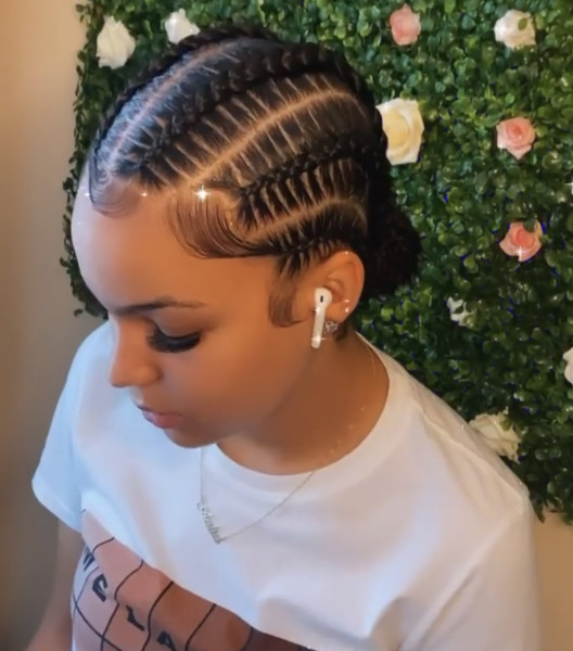 8-stich-cornrows-with-natural-hair_book_uxbridge-middlesex_mobile_afro_hairdresser_braider_near_me_main-dor-by-grace_frohub