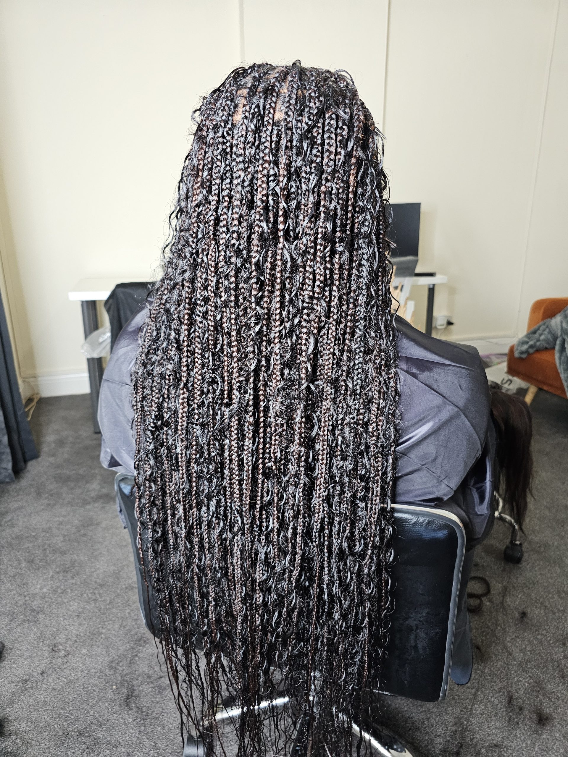 boho-braids-with-human-hair-curls-extensions-included_book_wolverhampton_mobile_afro_hairdresser_braider_near_me_movika-hair_frohub