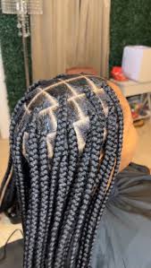 large-knotless-braid-shoulder-length_book_west-drayton_mobile_afro_hairdresser_braider_near_me_main-dor-by-grace_frohub