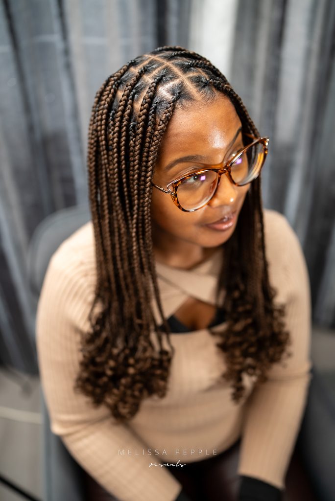 medium-knotless-braids_book_hackney_mobile_salon_afro_hairdresser_braider_near_me_marni-kay-beauty_frohub
