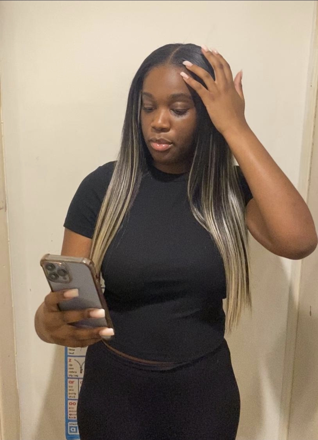 middle-part-sewin_book_coventry_mobile_afro_hairdresser_braider_near_me_hairbydiz_frohub
