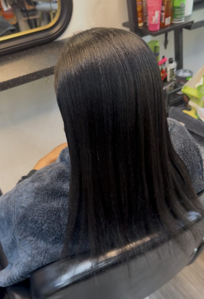 wash-blow-dry_book_london_salon_afro_hairdresser_braider_near_me_diamond-hair-beauty-ltd_frohub